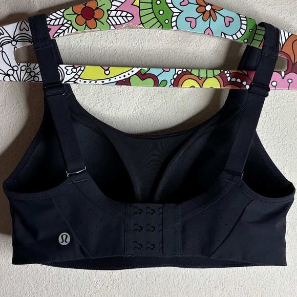 Lululemon Run Times Bra Black size 32D - Picture 2 of 4